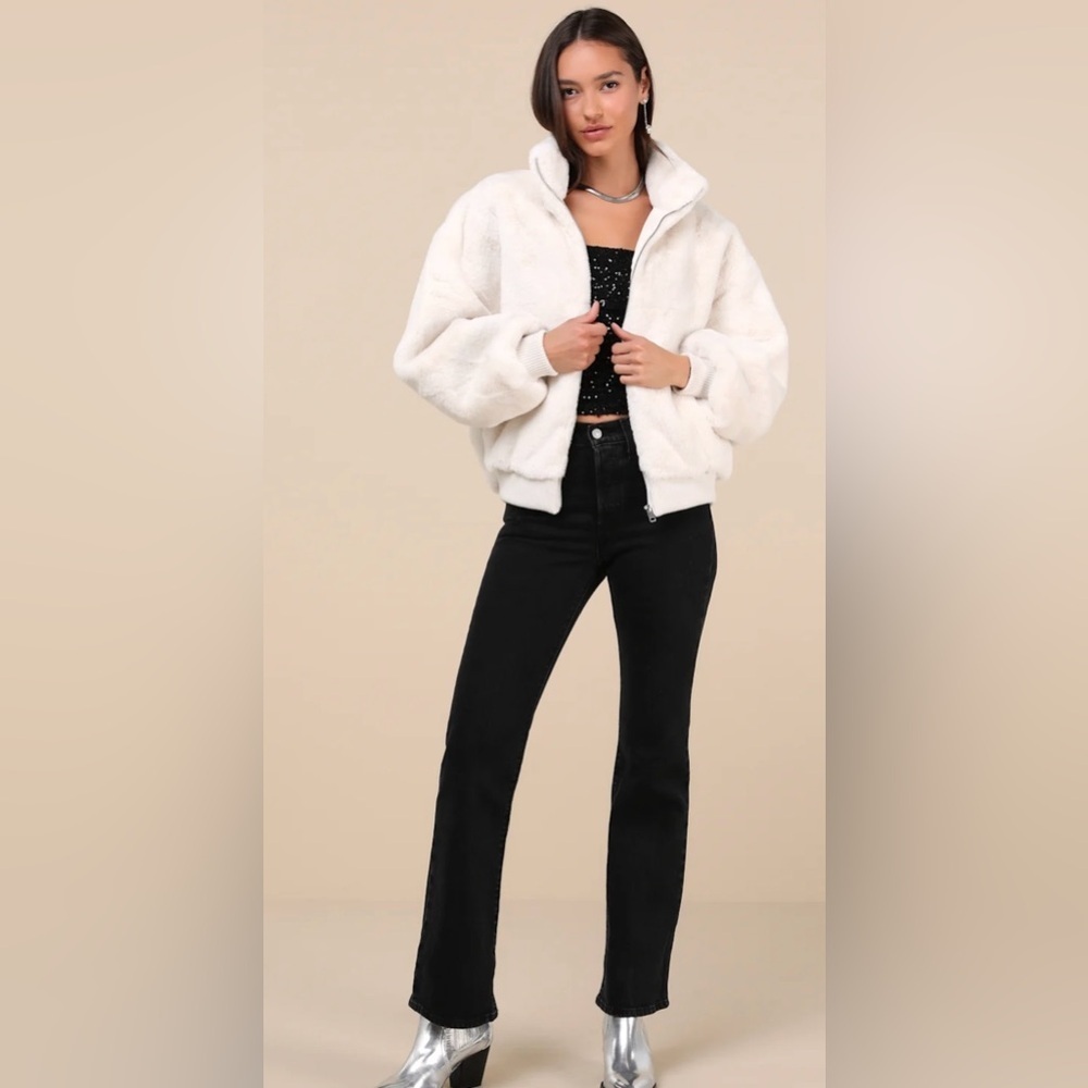 Glamorous Cream Faux Fur Oversized Bomber Jacket Sz XS $239 MSRP